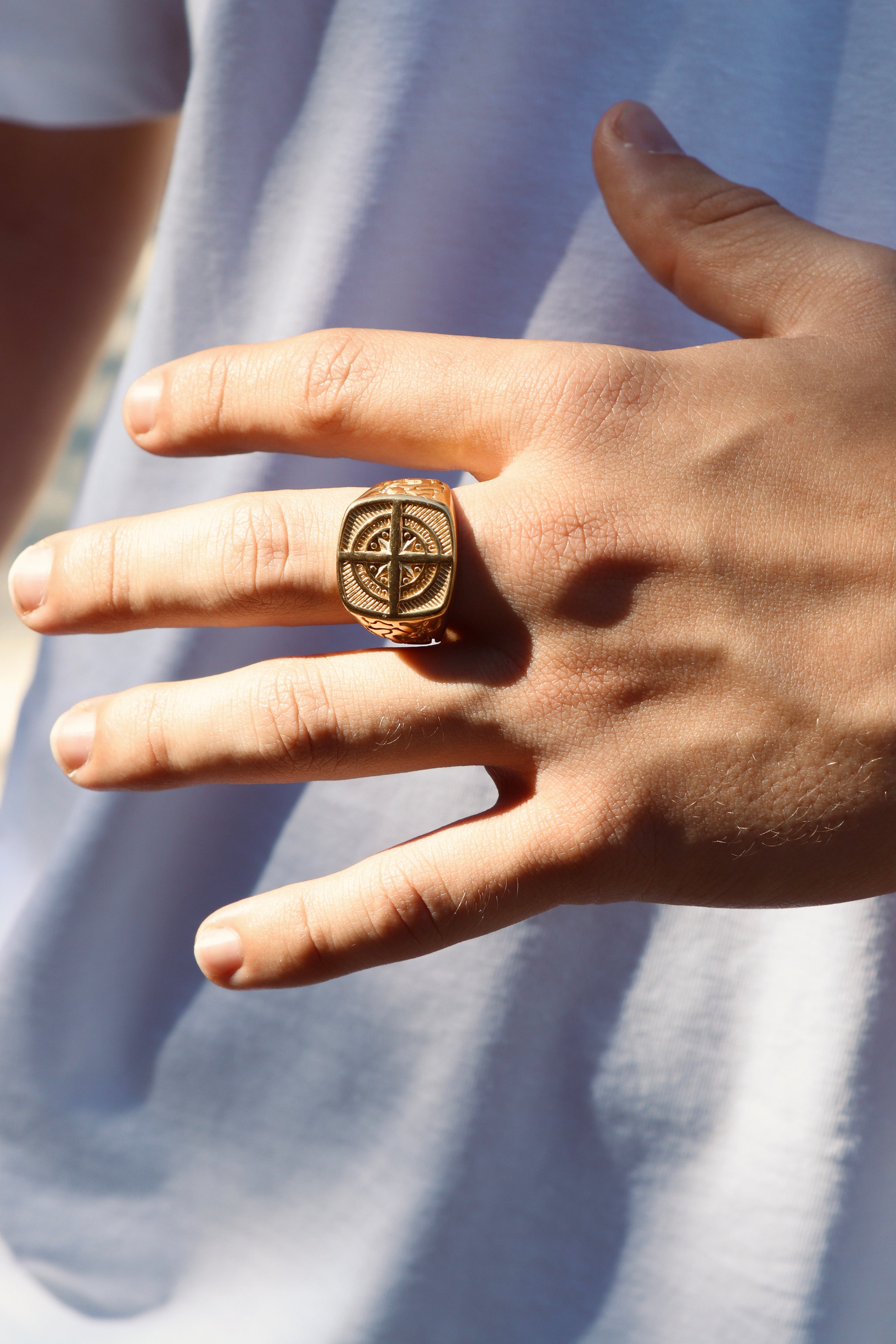 Anillo Compass Oro